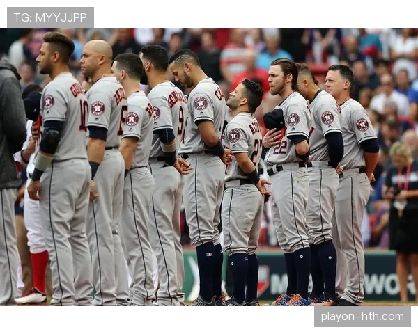 哥伦比亚队后防坚如磐石,助球队延续出色表现 哥伦比亚队后防坚如磐石,助球队延续出色表现